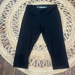 Victoria Sport Knock Out By VS Black Crop  Leggings With Pockets XL